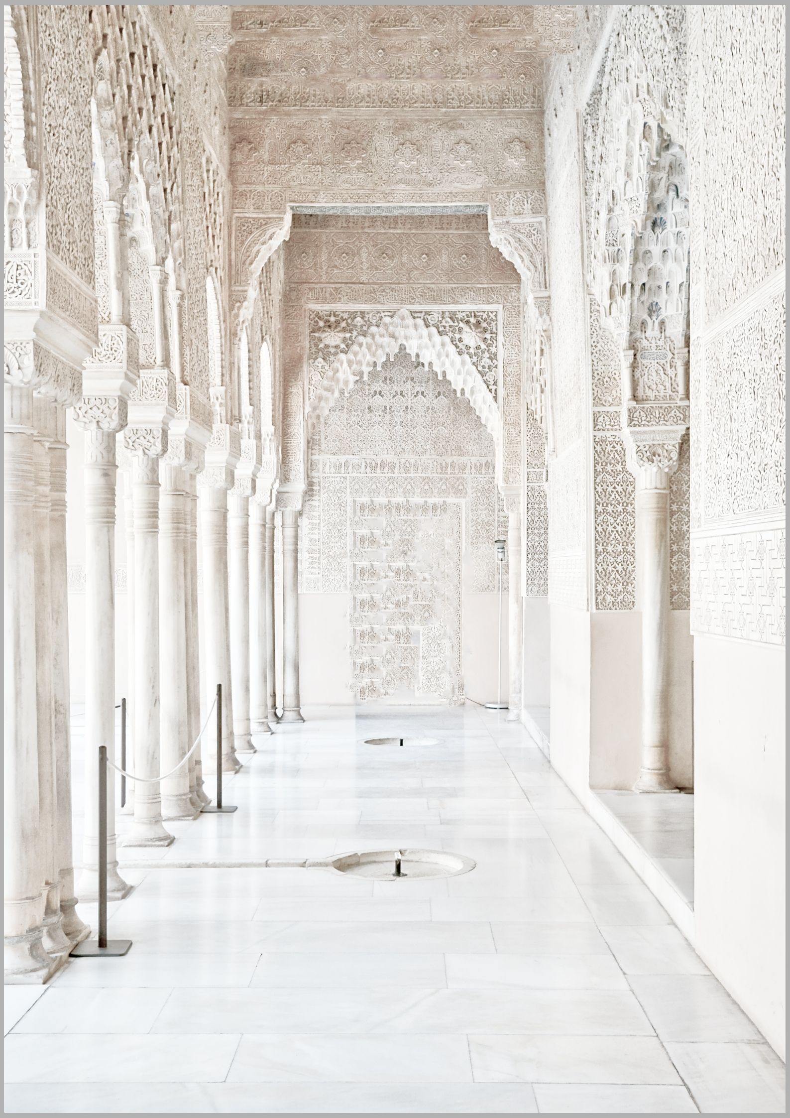 Alhambra Mosque No.1 | Islamische Poster und Wandbilder von HAVA Artwork